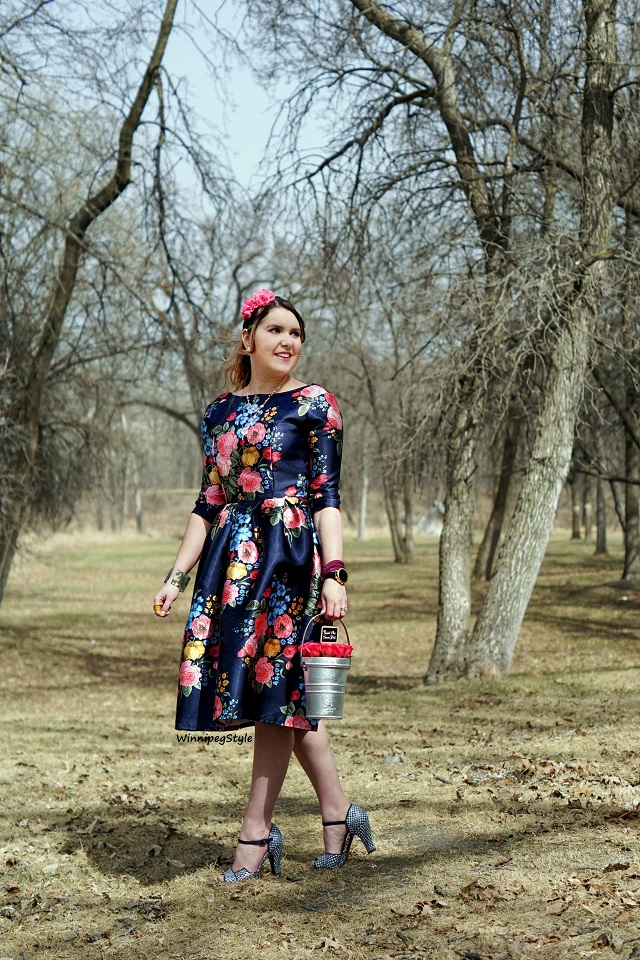 Winnipeg Style, Canadian Fashion blog, stylist, Chicwish floral print bouquet midi length 50